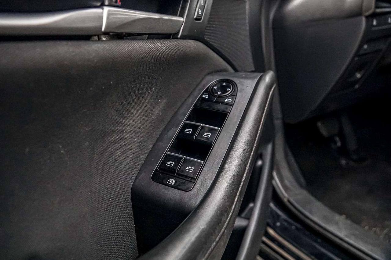 2021 Mazda 3 GX FWD Photo