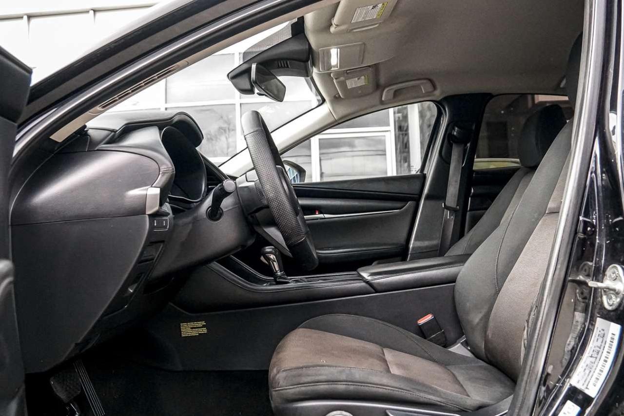 2021 Mazda 3 GX FWD Photo