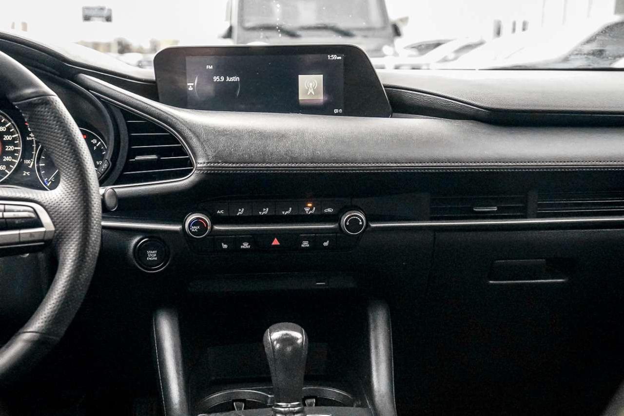 2021 Mazda 3 GX FWD Photo