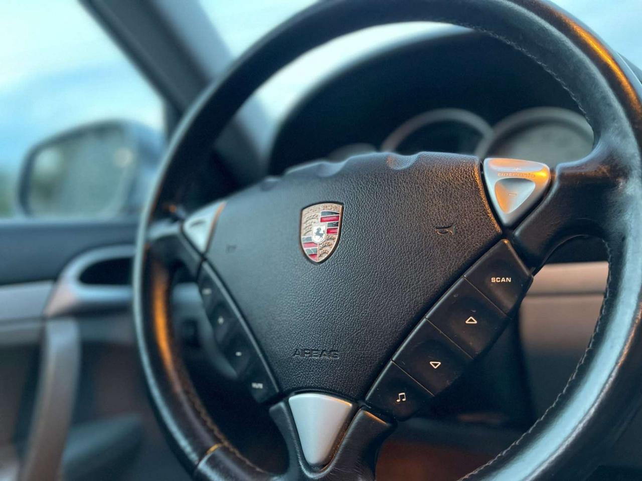 2006 Porsche Cayenne V8 Photo