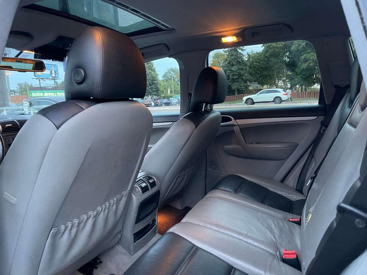 2006 Porsche Cayenne V8 Photo