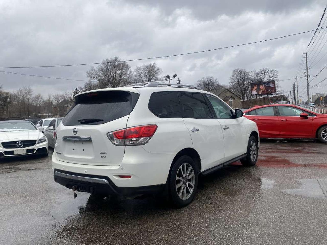 2014 Nissan Pathfinder 4WD 4dr Photo