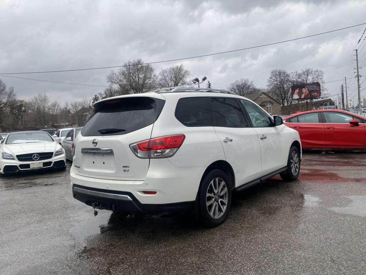 2014 Nissan Pathfinder 4WD 4dr Photo