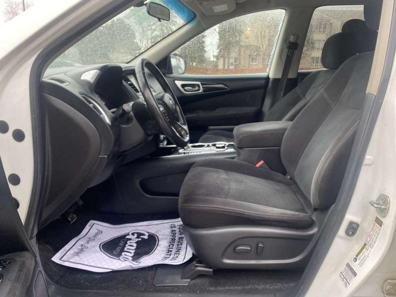 2014 Nissan Pathfinder 4WD 4dr Photo