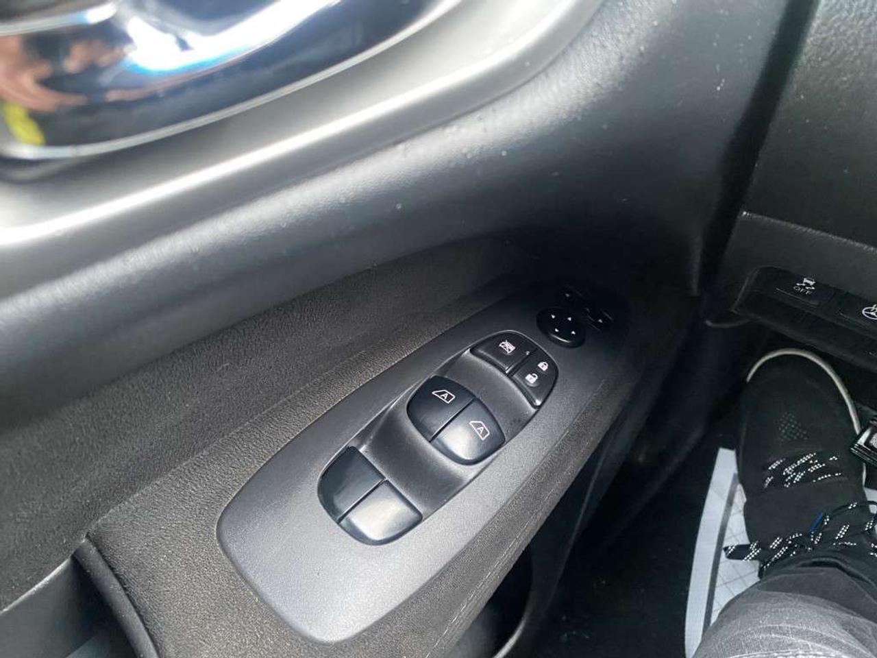 2014 Nissan Pathfinder 4WD 4dr Photo