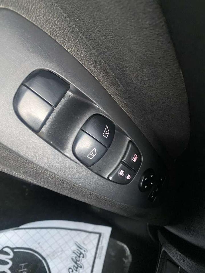 2014 Nissan Pathfinder 4WD 4dr Photo