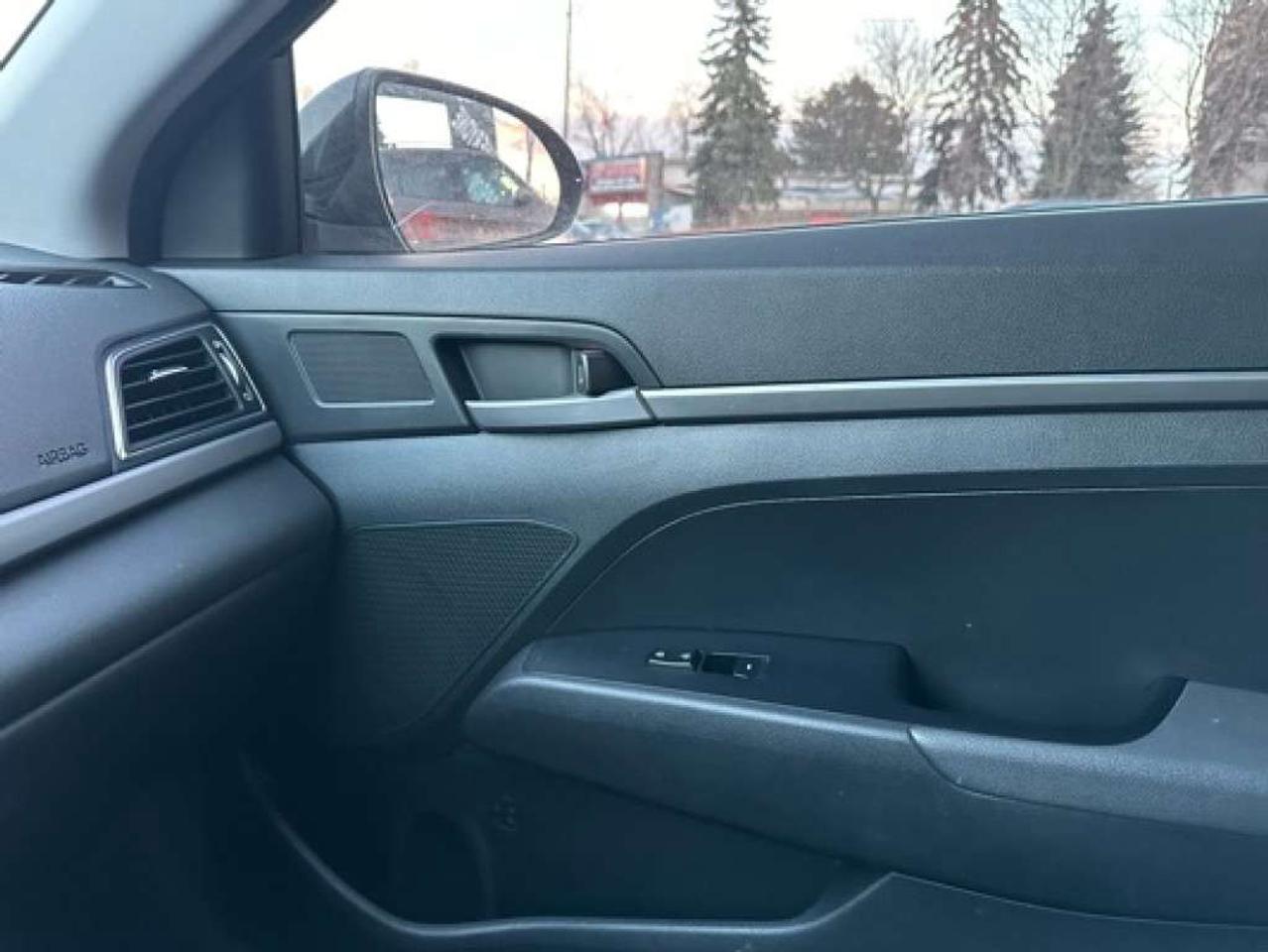 2017 Hyundai Elantra 4DR SDN Photo