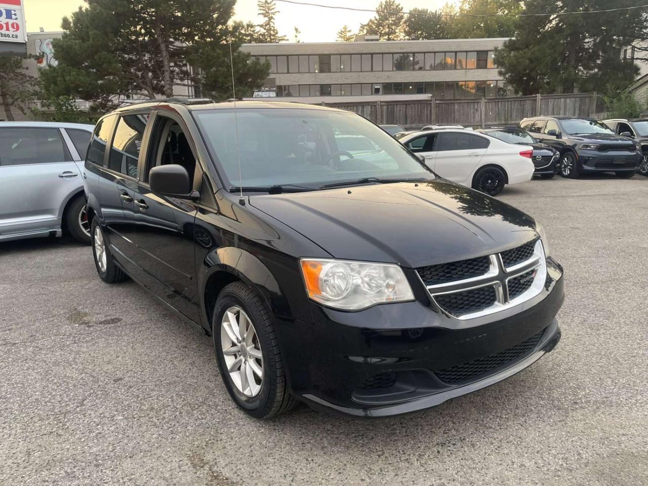2014 Dodge Grand Caravan 4dr Wgn SXT Photo1