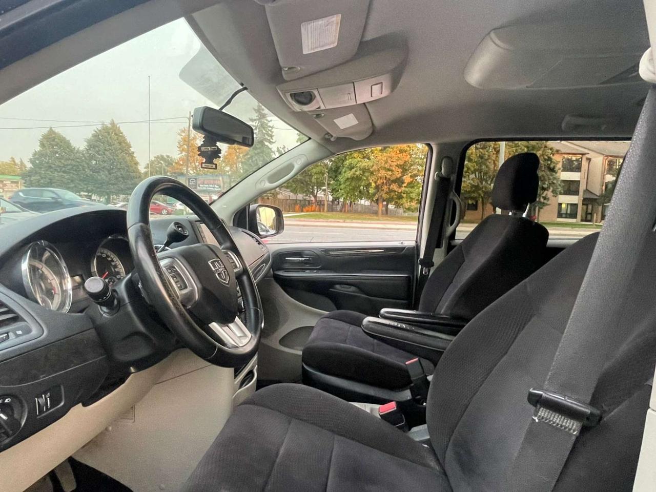 2014 Dodge Grand Caravan 4dr Wgn SXT Photo