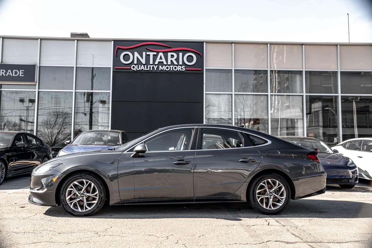 2022 Hyundai Sonata 2.5L PREFERRED Photo2