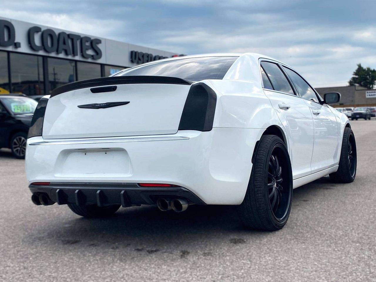 2016 Chrysler 300 Limited AWD ~Nav ~Leather ~Pano Roof ~Bluetooth Photo3