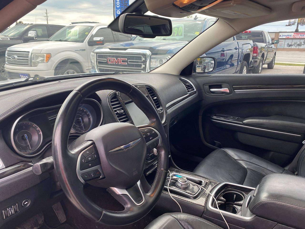2016 Chrysler 300 Limited AWD ~Nav ~Leather ~Pano Roof ~Bluetooth Photo
