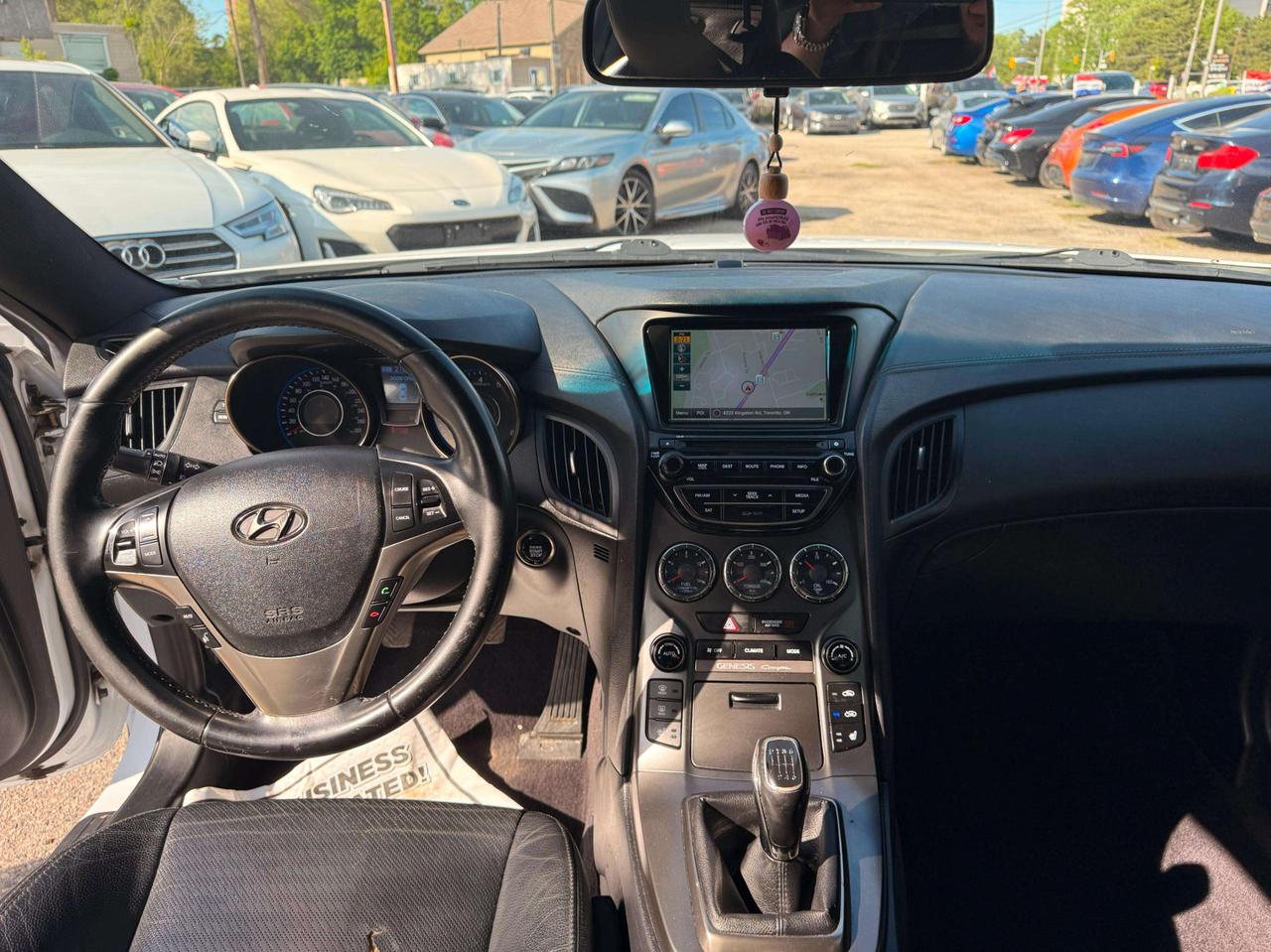 2016 Hyundai Genesis 2dr V6 Man Premium Photo