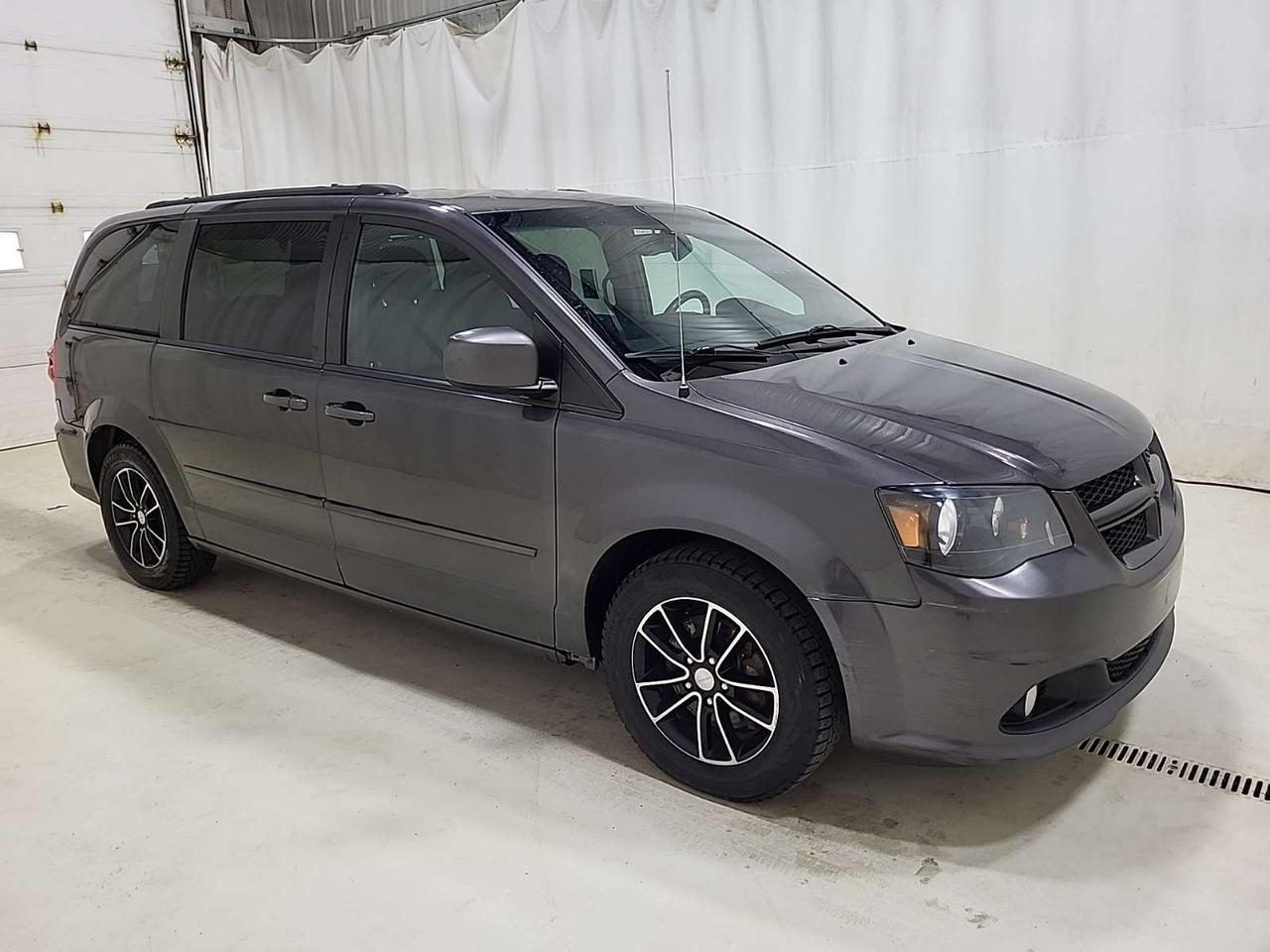 2017 Dodge Grand Caravan GT   Leather Photo