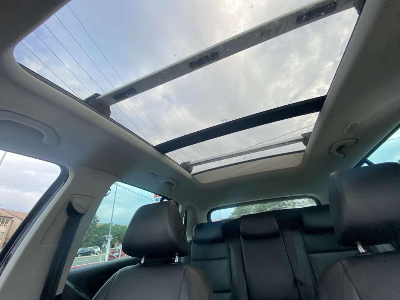2011 Volkswagen Tiguan Highline Photo