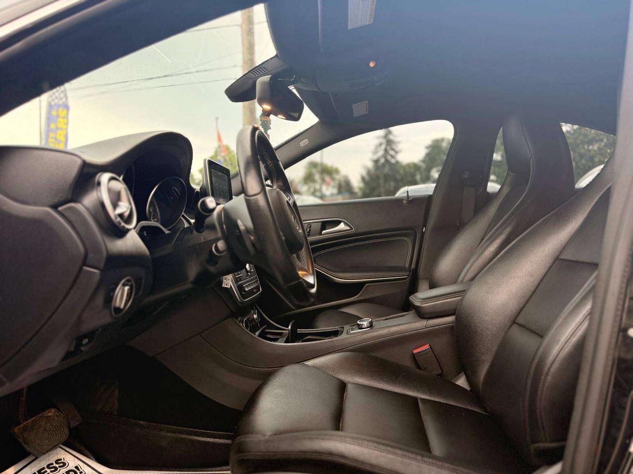 2015 Mercedes-Benz CLA CLA 250 4MATIC Photo