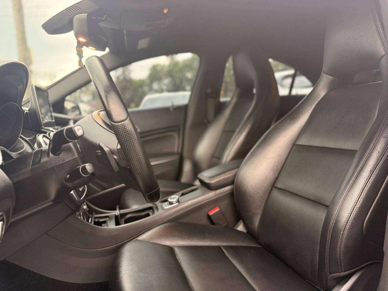 2015 Mercedes-Benz CLA CLA 250 4MATIC Photo