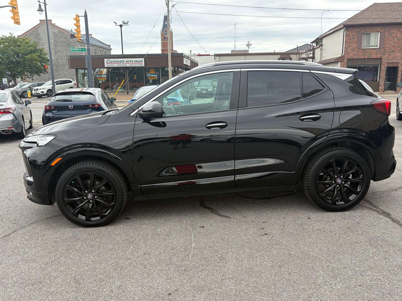 2024 Buick Encore Sport Touring **CALL BELLEVILLE 613-961-8848 Photo