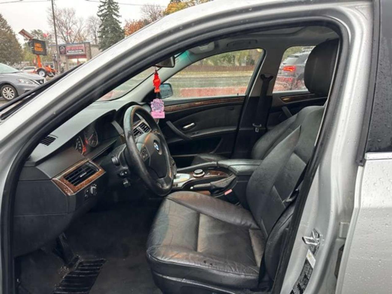 2008 BMW 5 Series 528i   Sunroof   Leather Photo