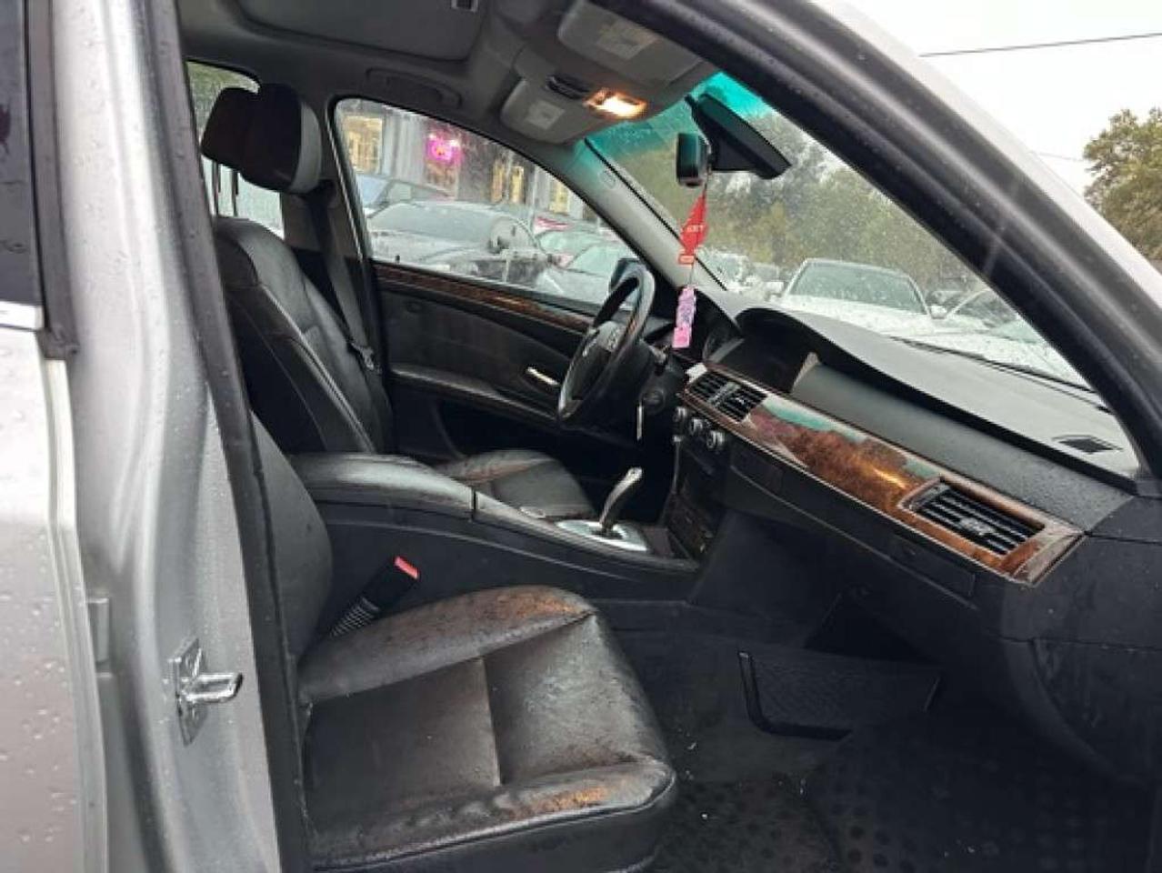 2008 BMW 5 Series 528i   Sunroof   Leather Photo