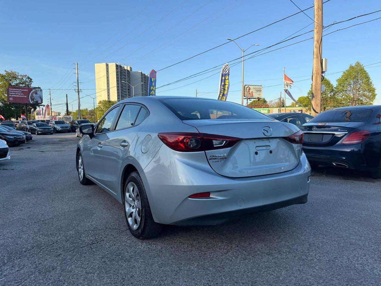 2018 Mazda 3 GX Photo