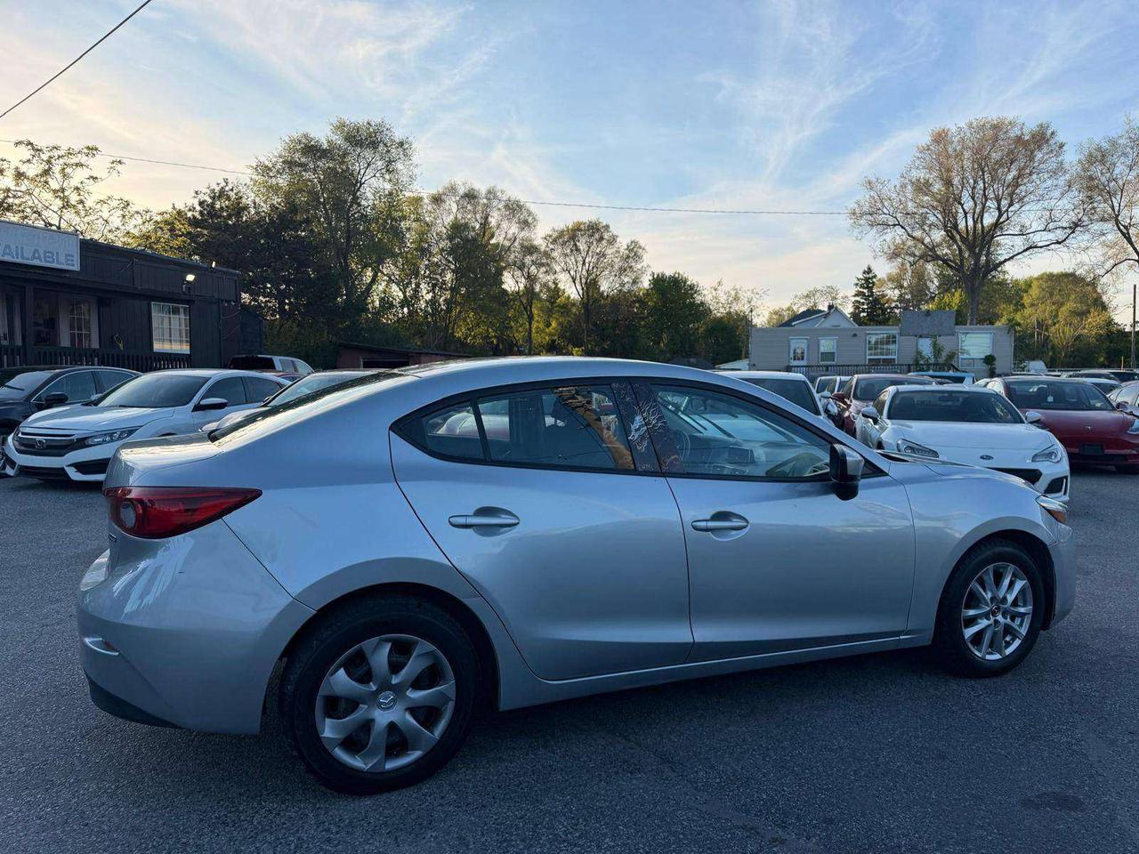 2018 Mazda 3 GX Photo