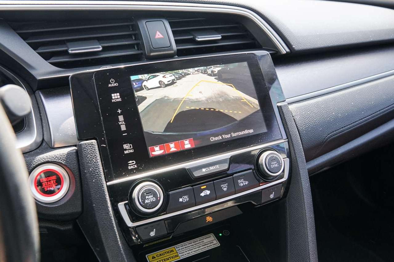 2018 Honda Civic Touring CVT Photo