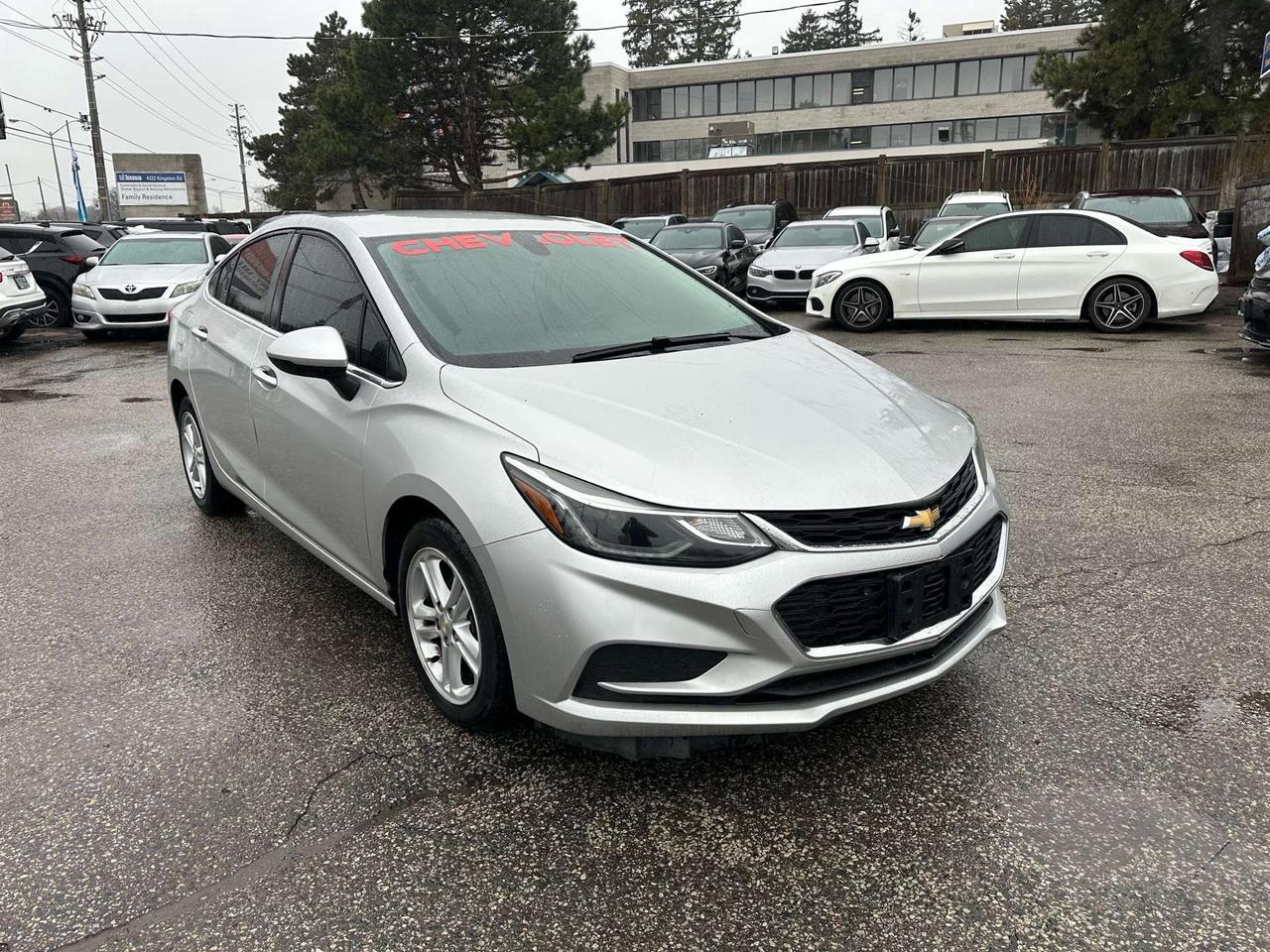 2018 Chevrolet Cruze LT Photo