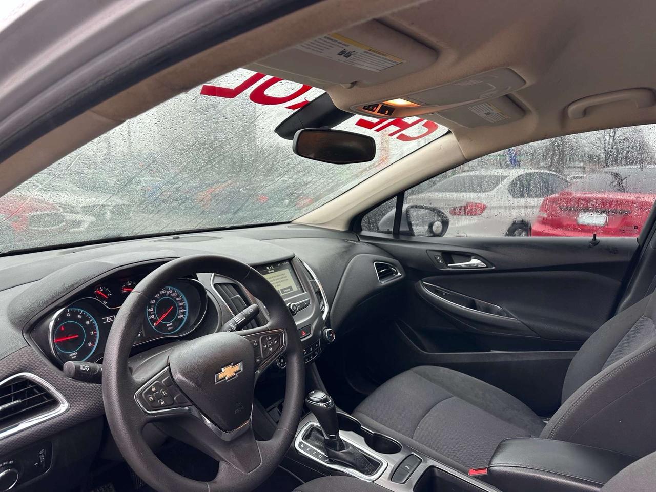 2018 Chevrolet Cruze LT Photo