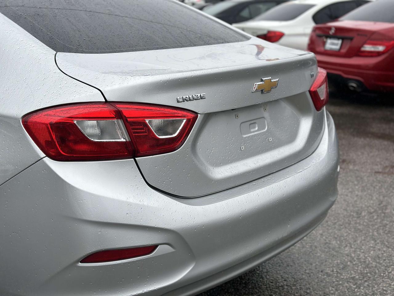 2018 Chevrolet Cruze LT Photo