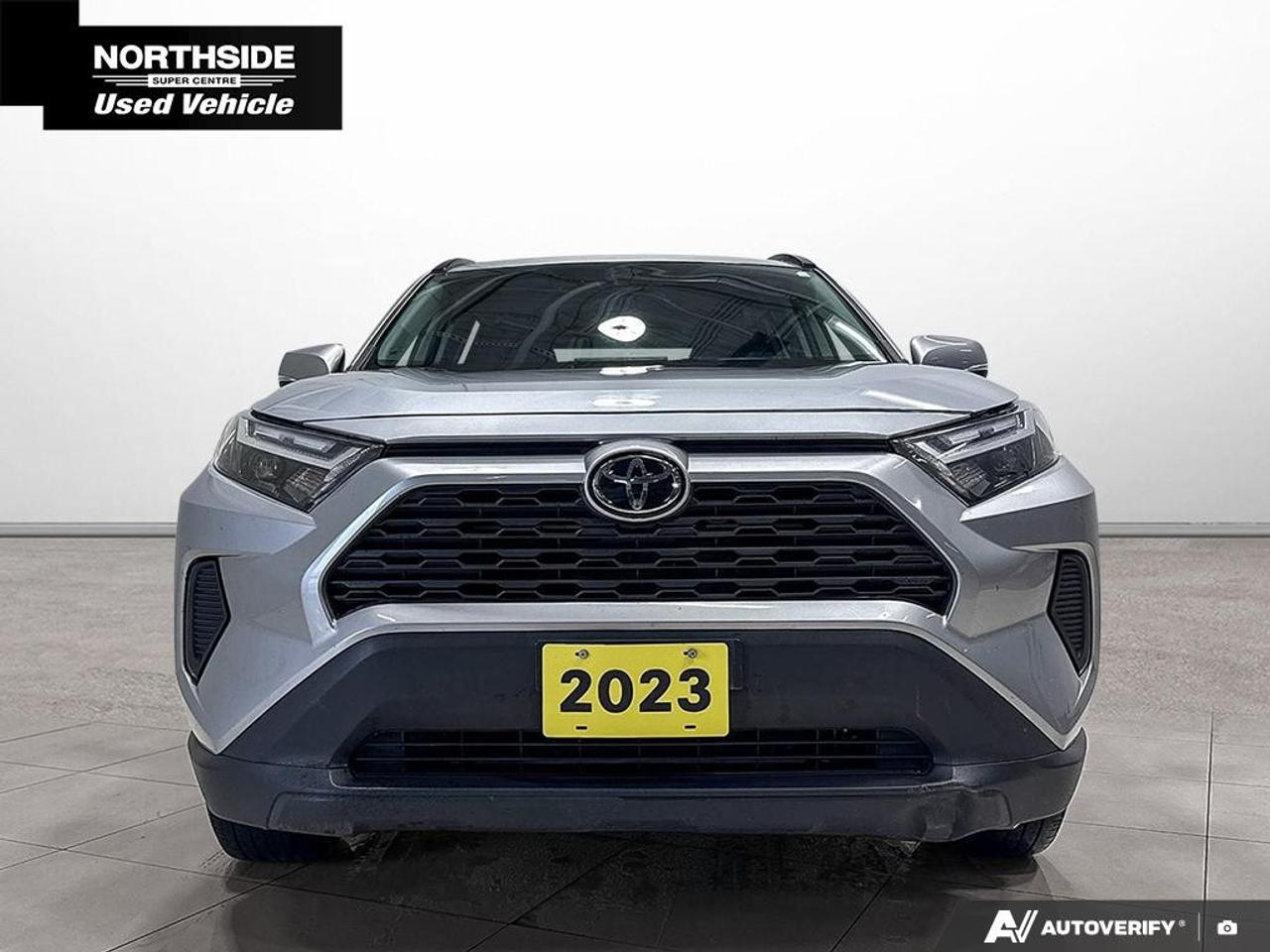 2023 Toyota RAV4 XLE AWD Photo5