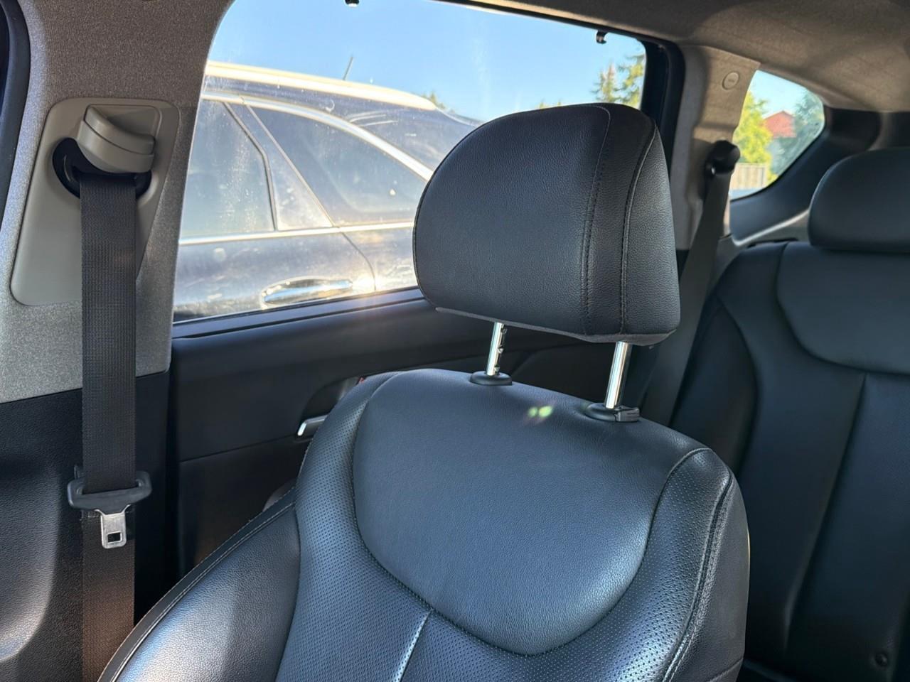 2019 Hyundai Santa Fe  Photo