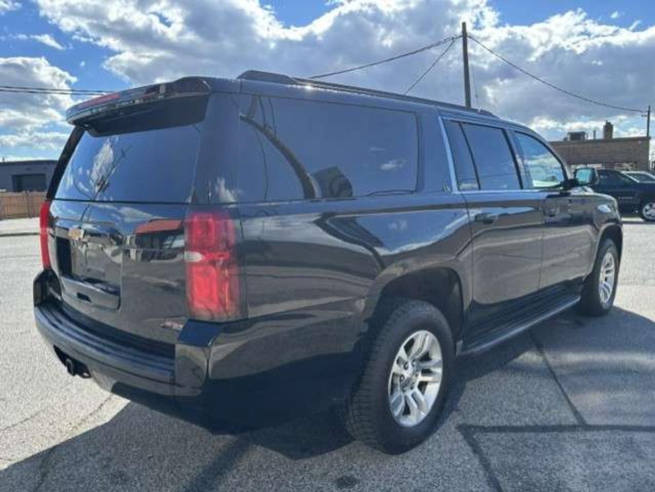 2015 Chevrolet Suburban LS 4WD **8 PASSENGER-CAMERA-1 OWNER-CERTIFIED** Photo