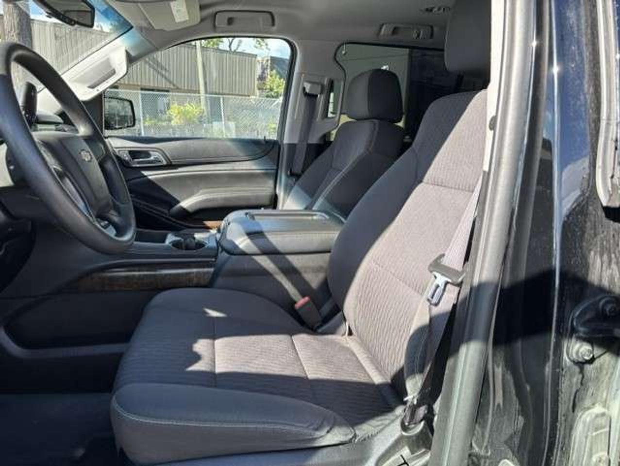 2015 Chevrolet Suburban LS 4WD **8 PASSENGER-CAMERA-1 OWNER-CERTIFIED** Photo