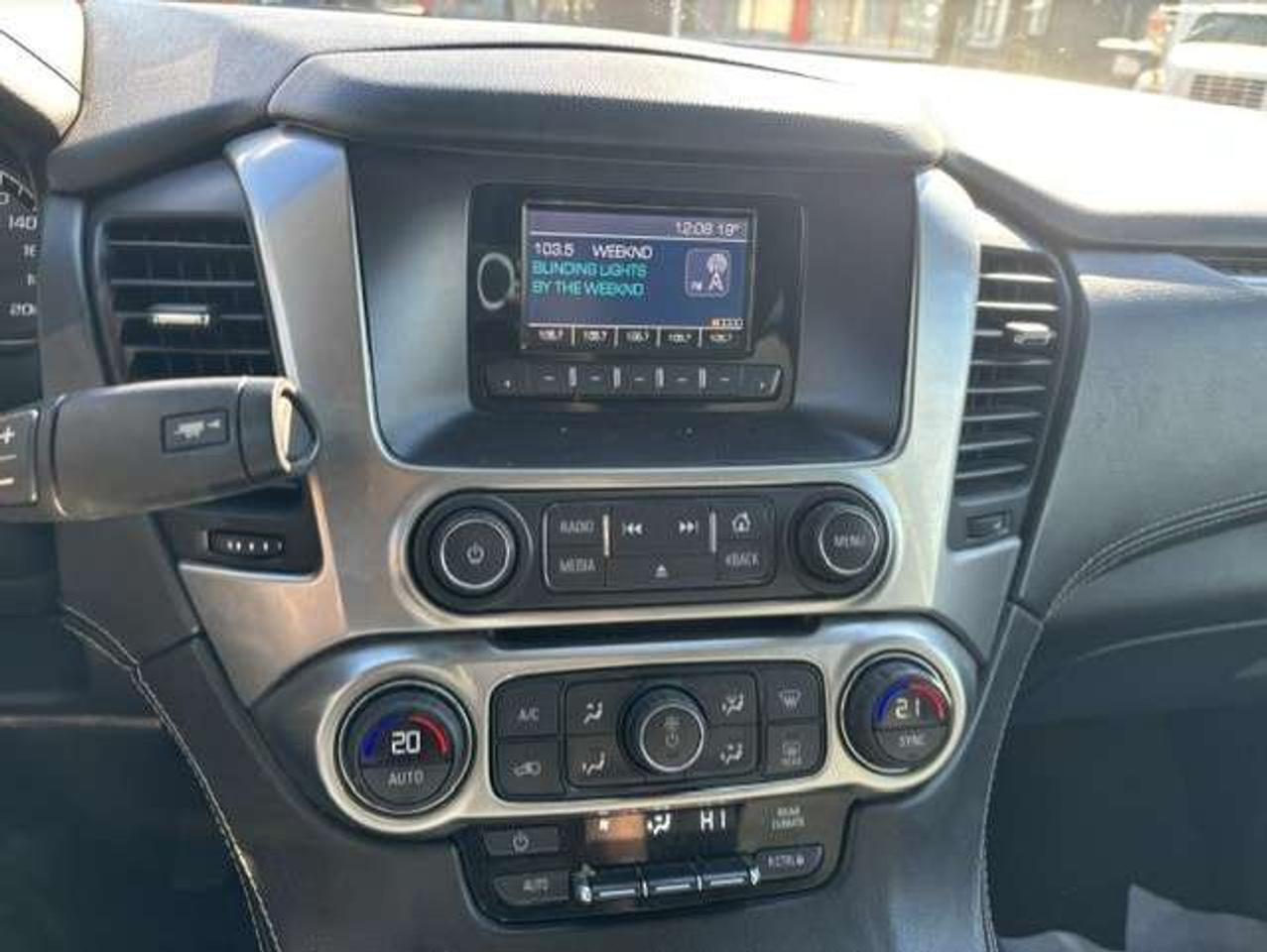 2015 Chevrolet Suburban LS 4WD **8 PASSENGER-CAMERA-1 OWNER-CERTIFIED** Photo