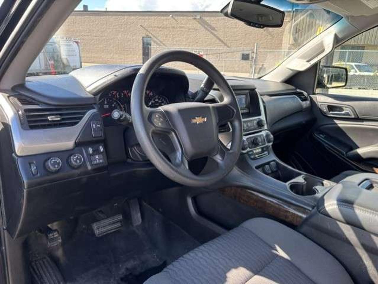 2015 Chevrolet Suburban LS 4WD **8 PASSENGER-CAMERA-1 OWNER-CERTIFIED** Photo