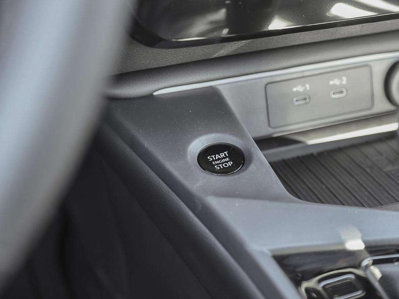2026 Nissan Sentra SV SEDAN Photo
