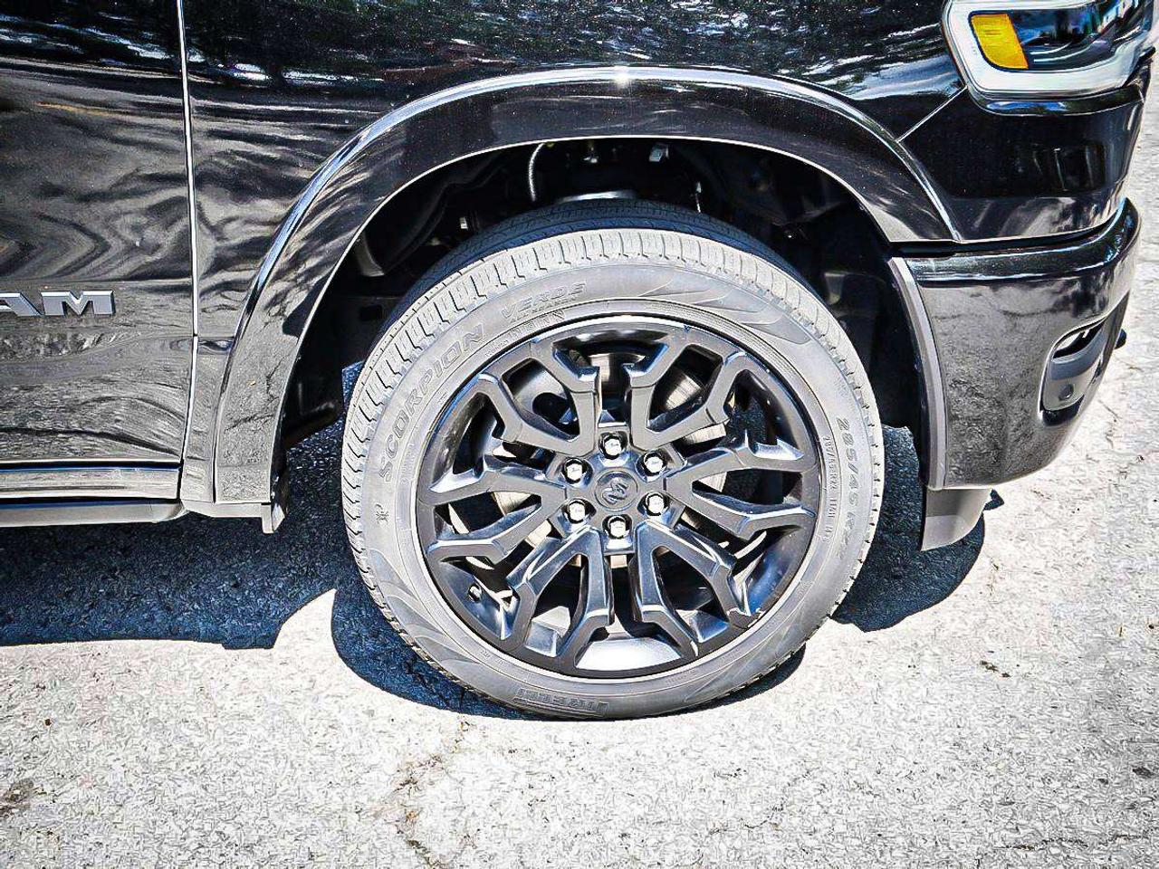 2025 RAM 1500  Photo