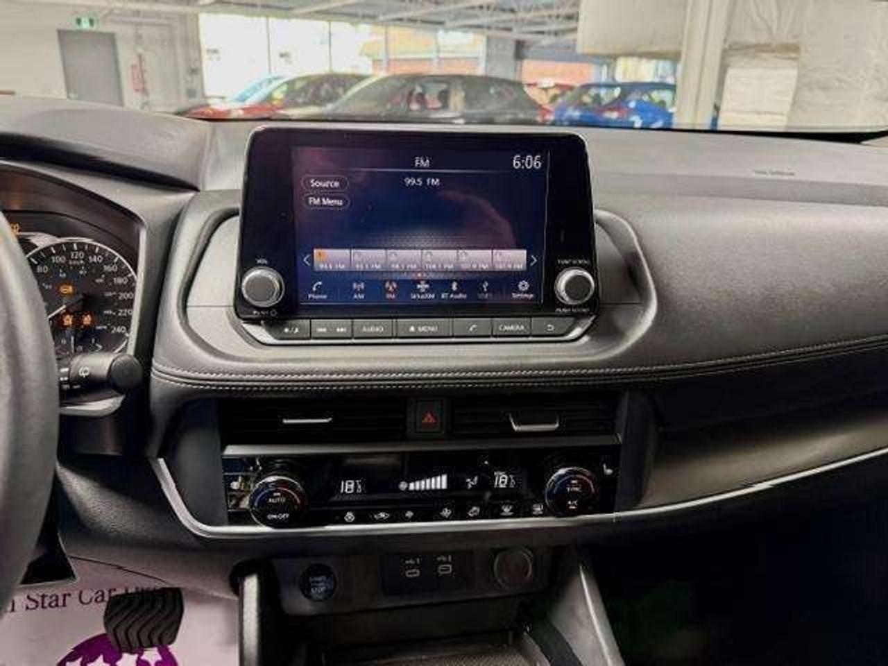 2024 Nissan Rogue AWD SV Moonroof Photo