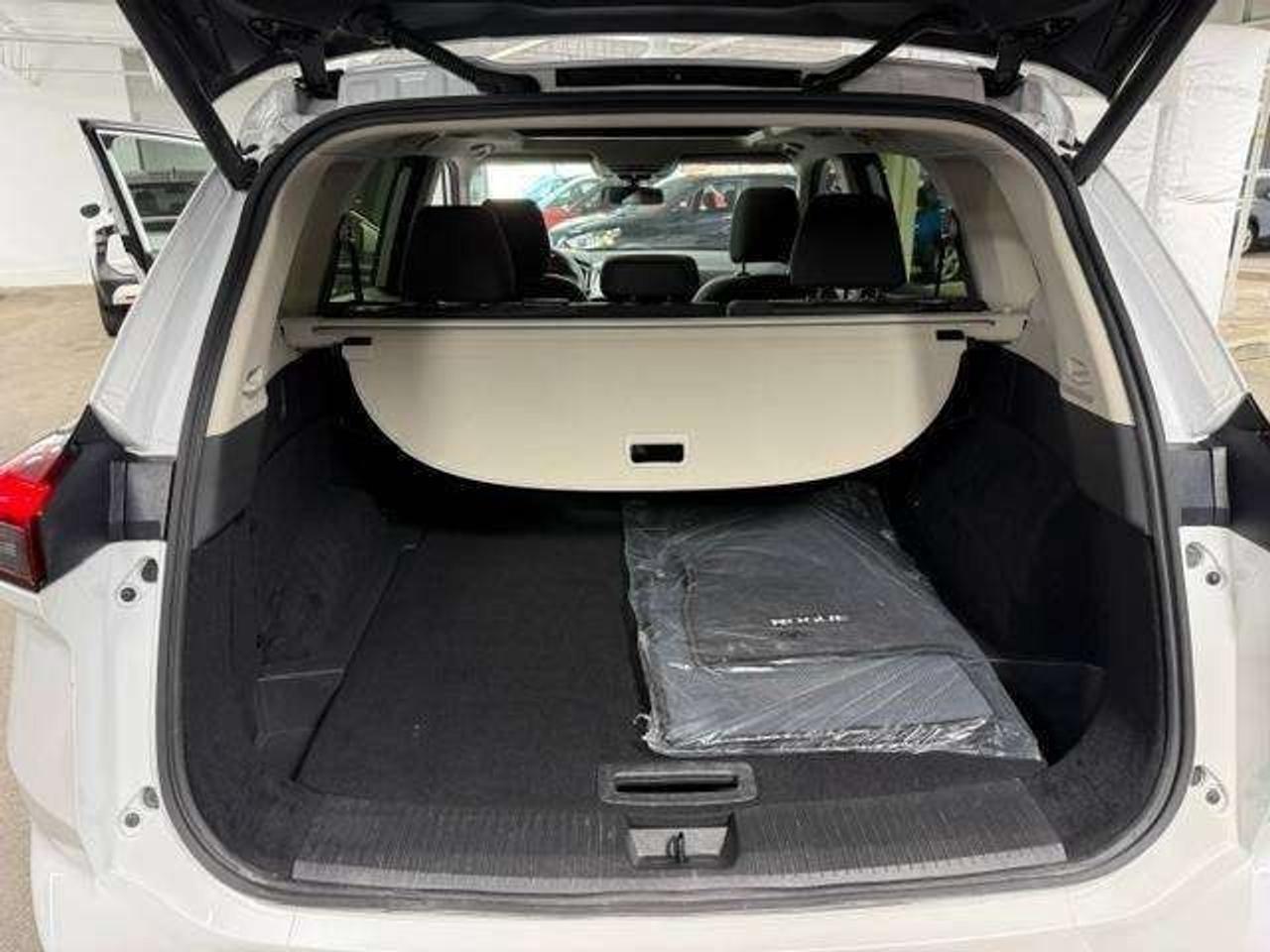 2024 Nissan Rogue AWD SV Moonroof Photo
