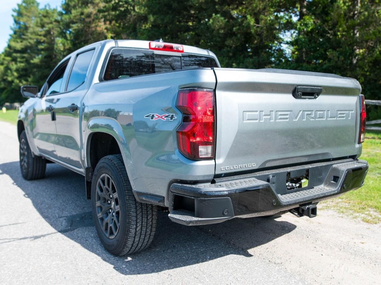 2026 Chevrolet Colorado Crew Cab Short Box 4-Wheel Drive Work Truck Photo