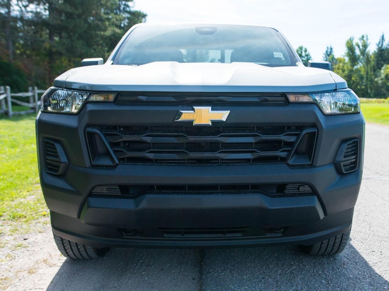 2026 Chevrolet Colorado Crew Cab Short Box 4-Wheel Drive Work Truck Photo