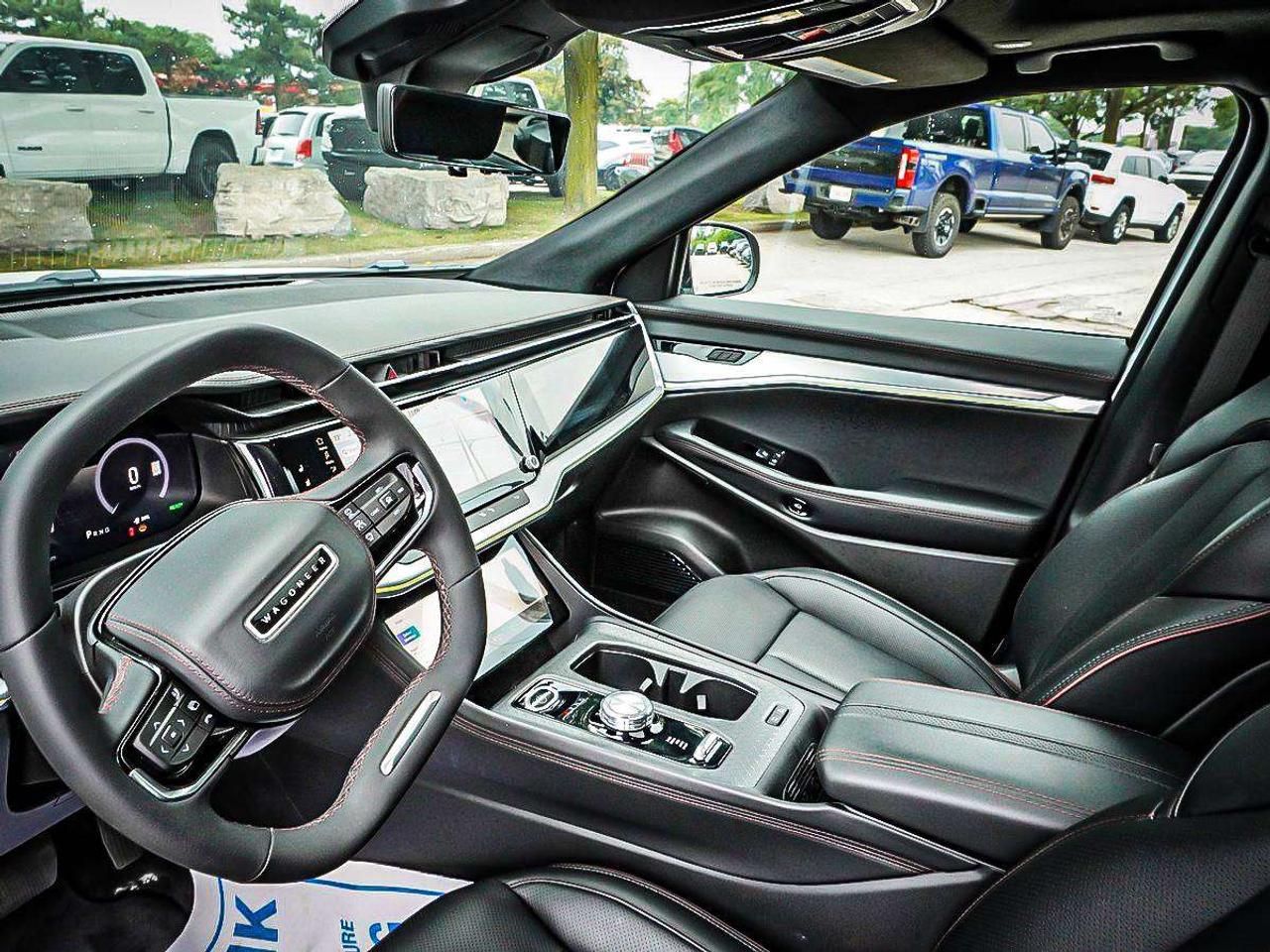 2025 Jeep Wagoneer S  Photo