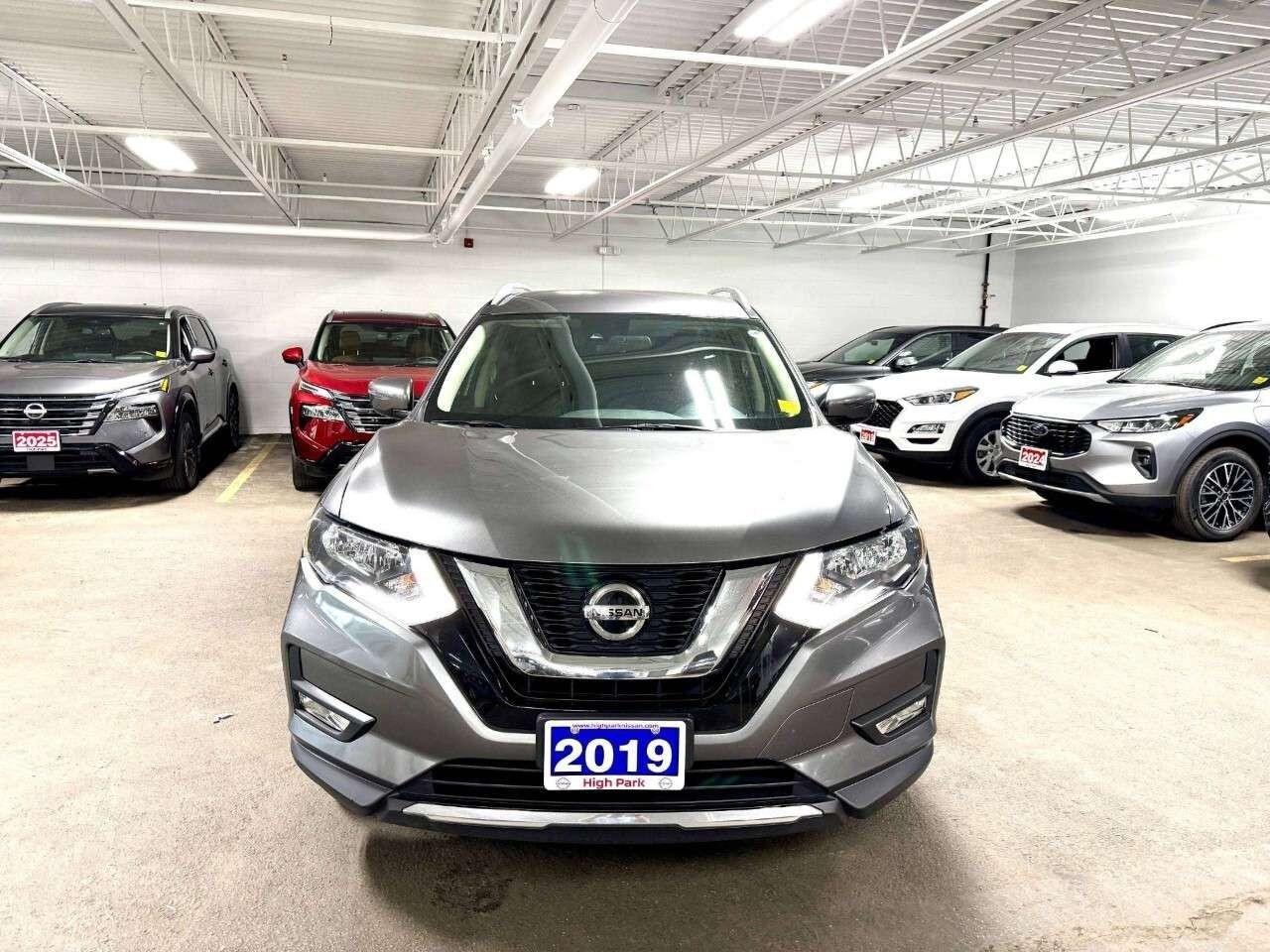 2019 Nissan Rogue AWD SV Photo5
