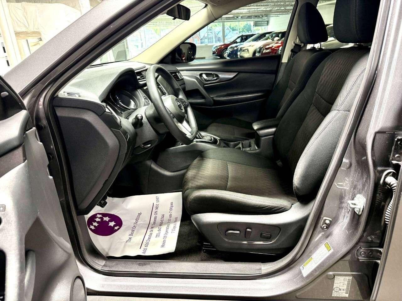 2019 Nissan Rogue AWD SV Photo