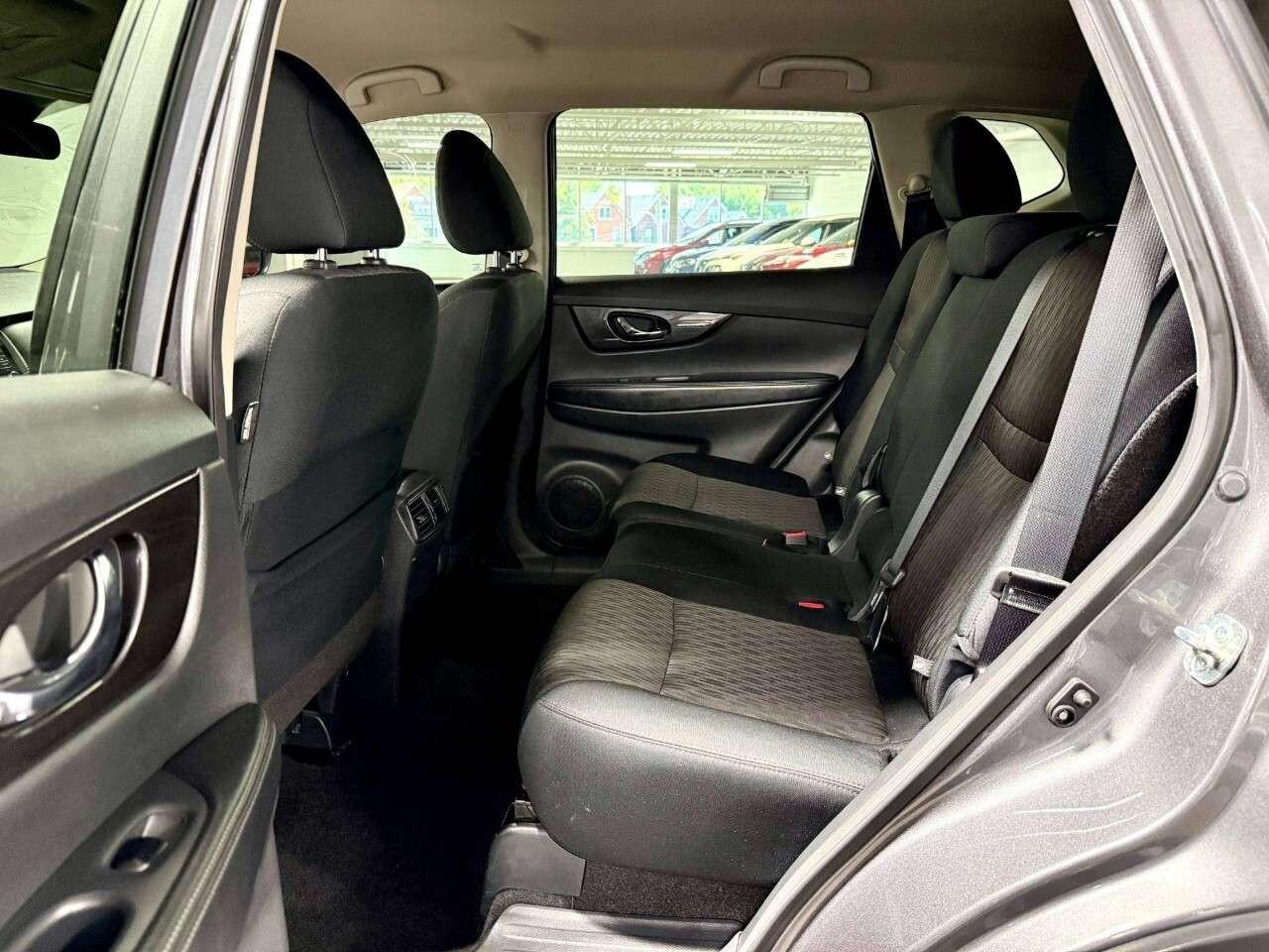 2019 Nissan Rogue AWD SV Photo