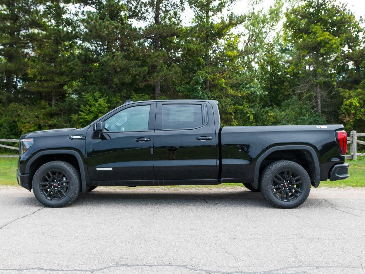 2026 GMC Sierra 1500 Crew Cab Short Box 4-Wheel Drive Elevation Photo