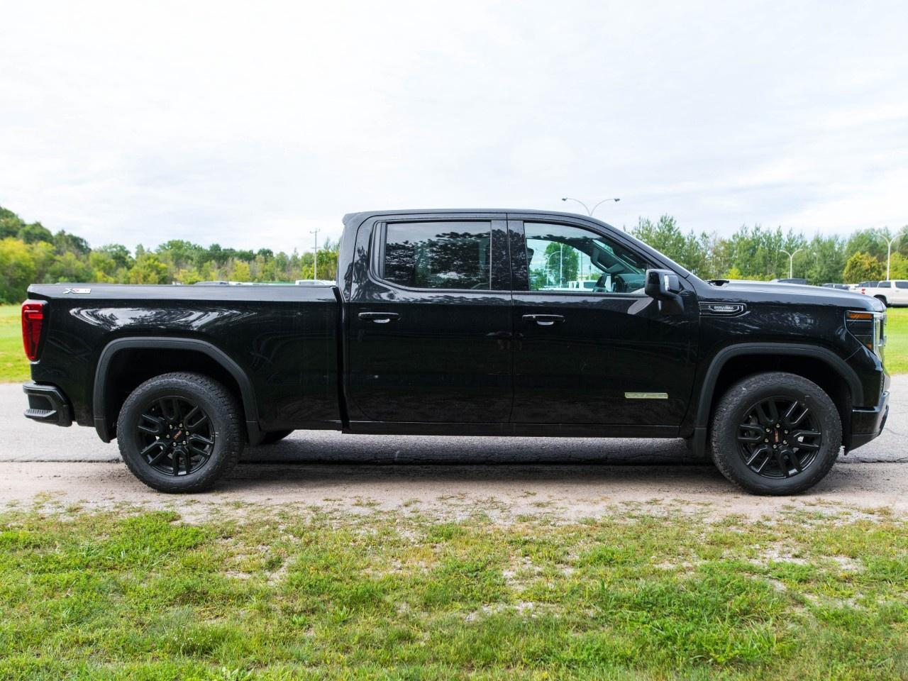 2026 GMC Sierra 1500 Crew Cab Short Box 4-Wheel Drive Elevation Photo
