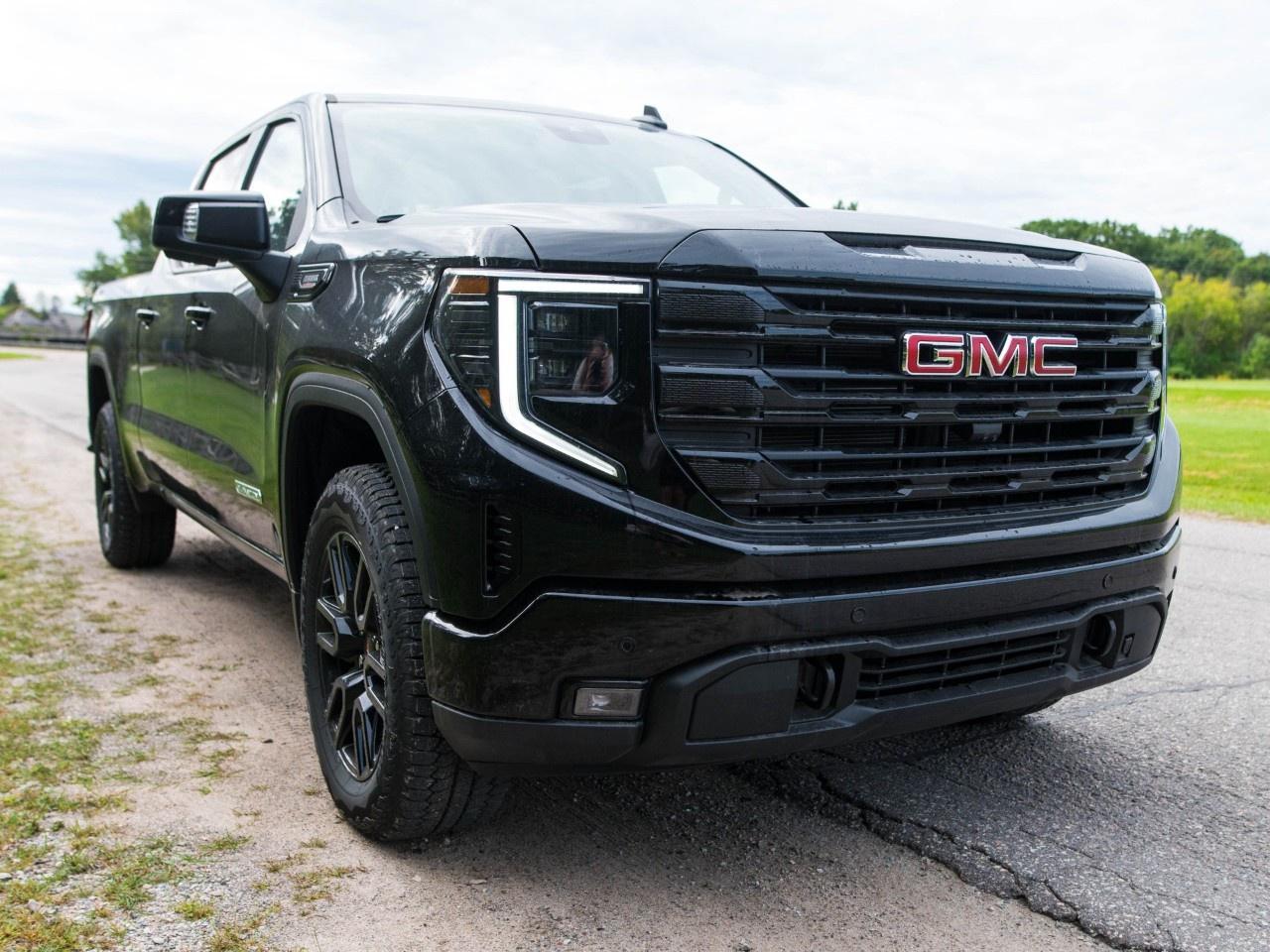 2026 GMC Sierra 1500 Crew Cab Short Box 4-Wheel Drive Elevation Photo