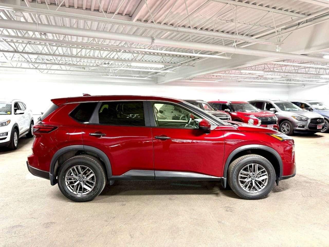 2025 Nissan Rogue AWD S Photo3